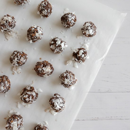 Coconut Energy Balls