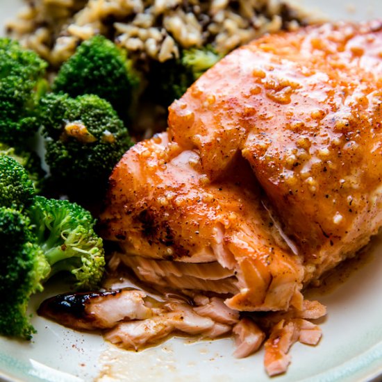 Easy Honey Chipotle Salmon