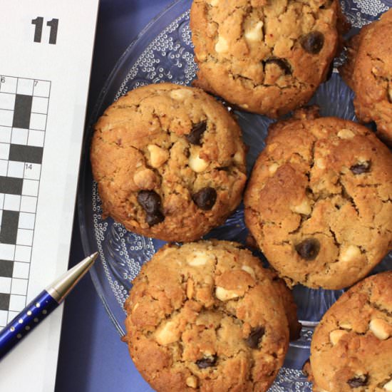 Vegan Peanut Butter & Chocolate Cookies