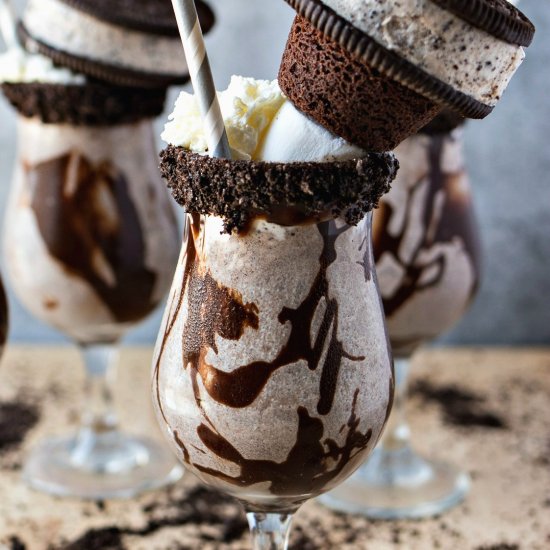 Ultimate Cookies & Cream Milkshake