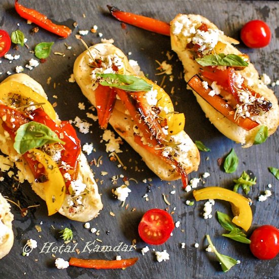 Bell Pepper and Cottage Cheese Bruschetta