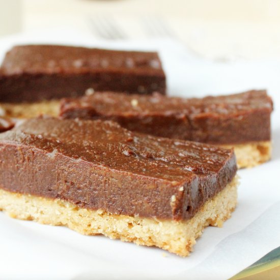 Chocolate Caramel Shortbread Bars