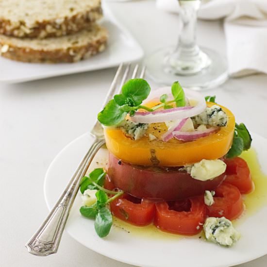 tomato salad with blue cheese