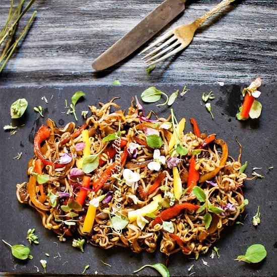 Chinese Bell Pepper Sprout Salad