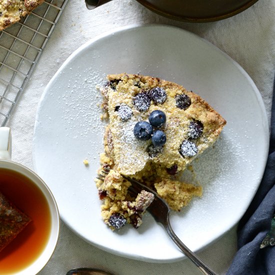 Blueberry Fig Crumbly Cake