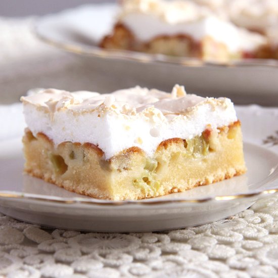 Rhubarb Meringue Cake