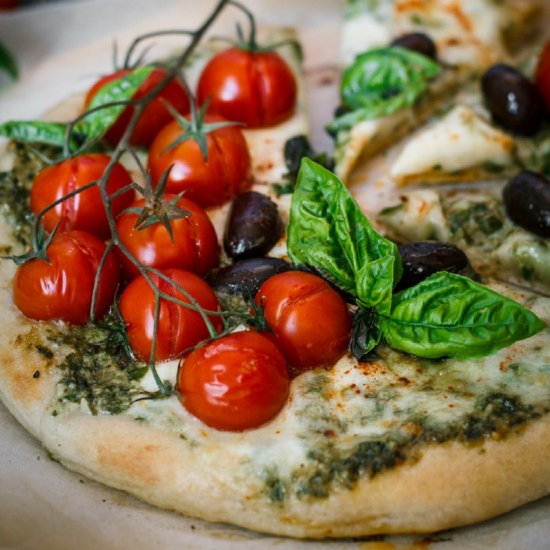 Spicy Goat Cheese Pesto Pizza