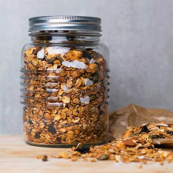 Healthy Granola With Nuts and Seeds