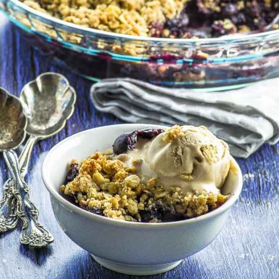 Vegan Blueberry Crumble