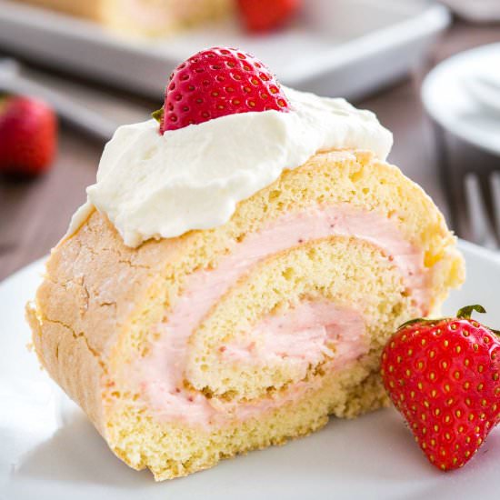 Strawberry Swiss Roll Cake