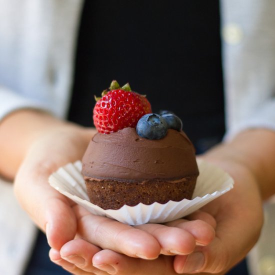 Hazelnut Financier Cupcakes