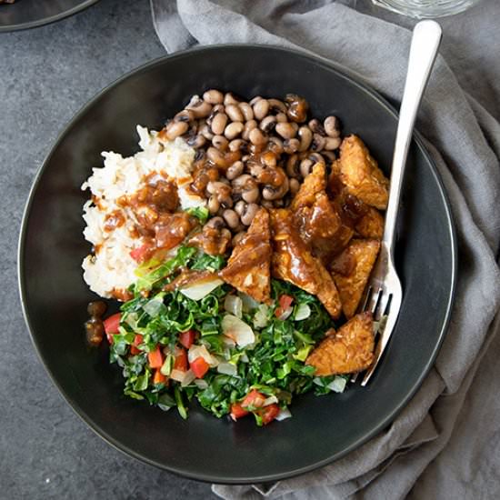 Collard Greens and Tempeh BBQ Bowl