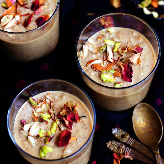 Date Palm Jaggery Rice Pudding