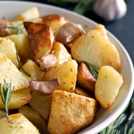 Garlic Rosemary Potatoes