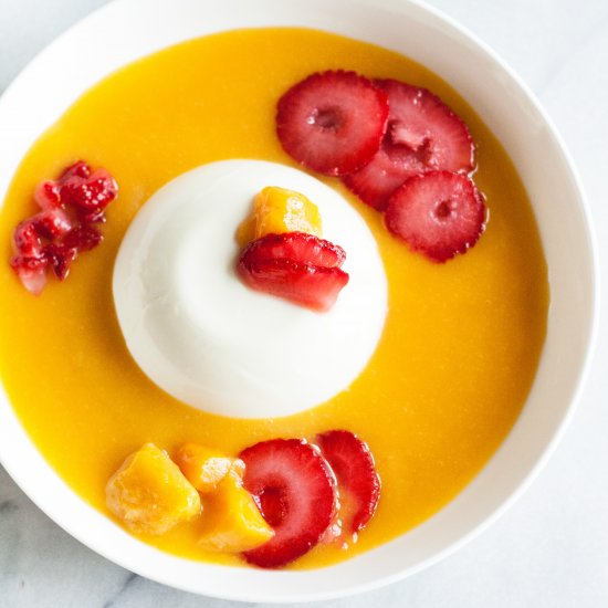 Mango Summer Smoothie Bowl