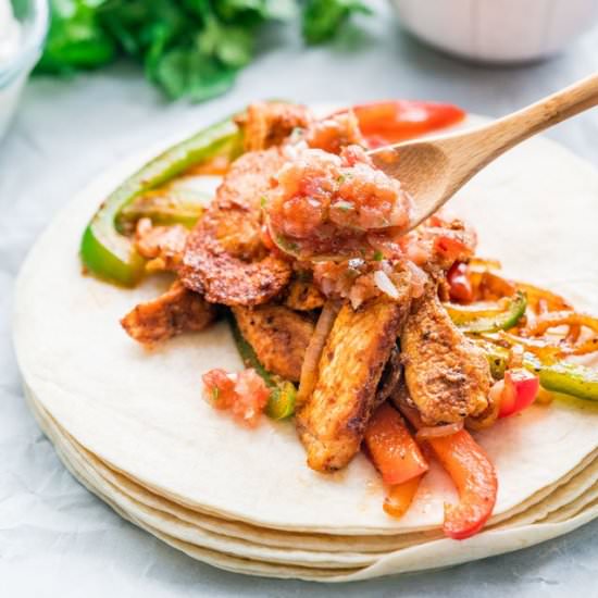 Easy Chicken Fajitas