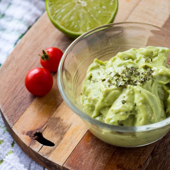 Creamy Avocado Lime Spread