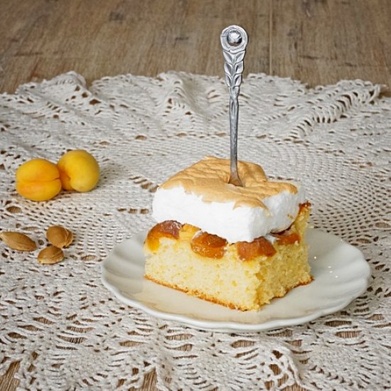 Apricot Meringue Cake