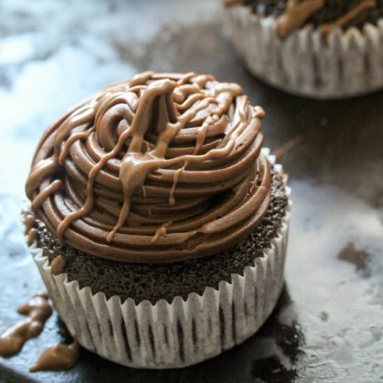 Healthy Chocolate Frosted Cupcakes