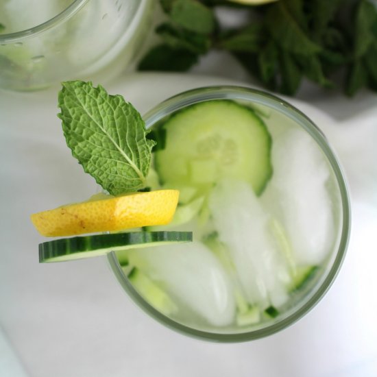 Cucumber Lemonade Vodka Cocktail