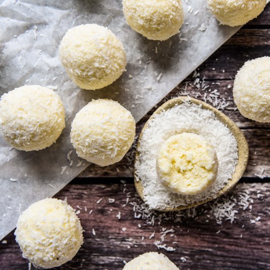 Lemon Cheesecake Bliss Balls