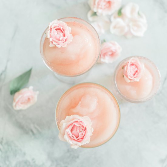 Summer Cocktails: Frosé