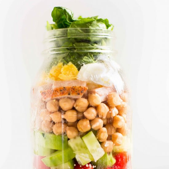 4 Easy Mason Jar Salad Recipes