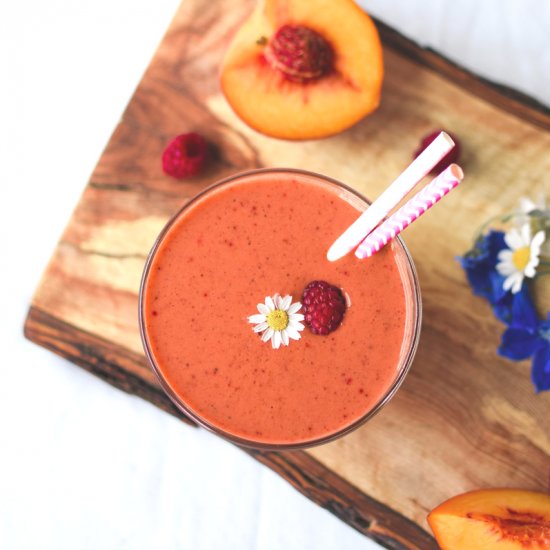 Raspberry Peach Summer Smoothie