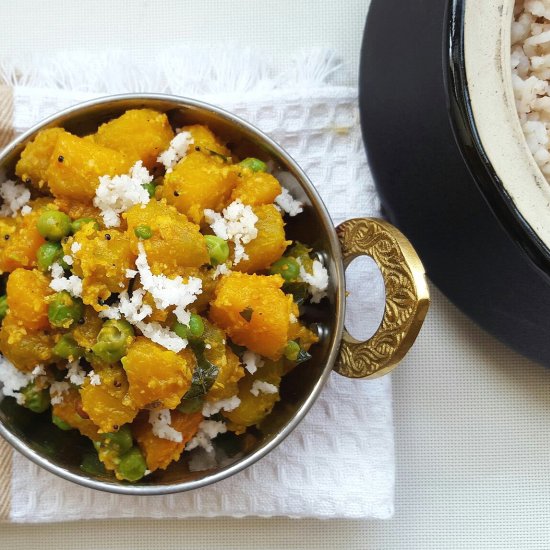 Pumpkin Peas Dry Curry