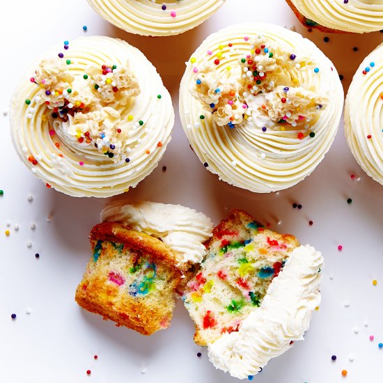 Vanilla Funfetti Cupcakes