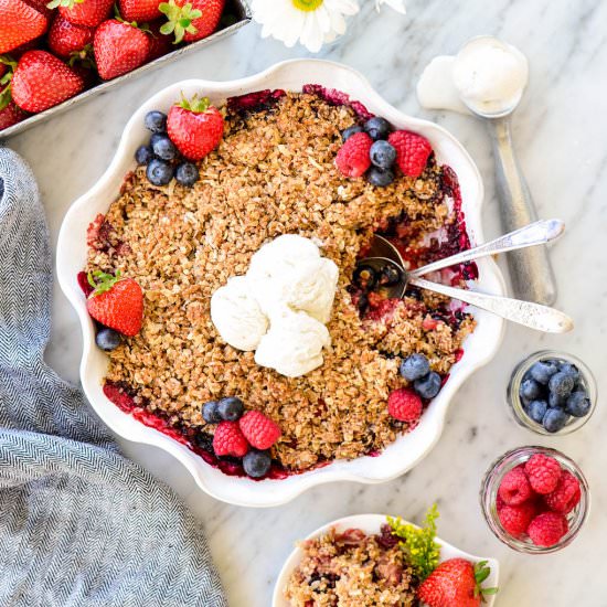 Healthy Berry Crisp