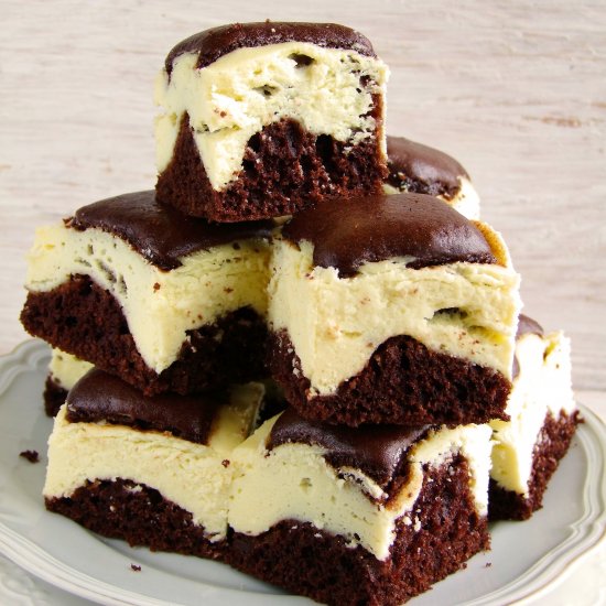 Chocolate cake with cheese