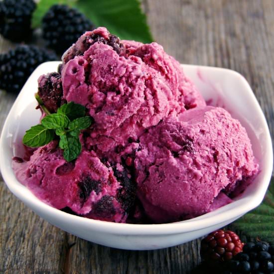 Blackberry ice cream with lavender