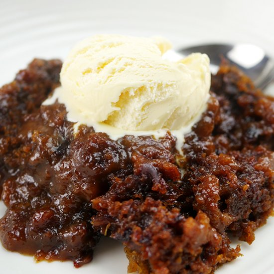 Slow Cooker Sticky Date Pudding