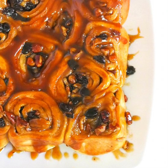 Sticky Buns with Pecans and Raisins