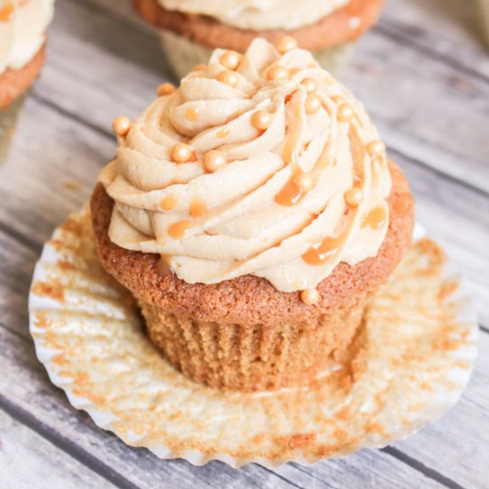 Butterbeer Cupcakes (Butterscotch)