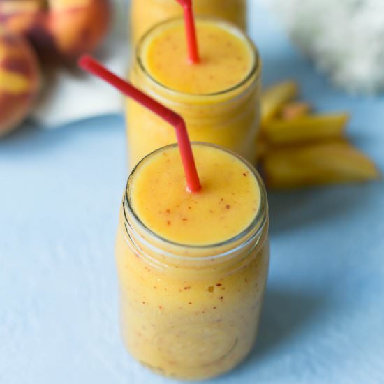 Fresh Peach Smoothies