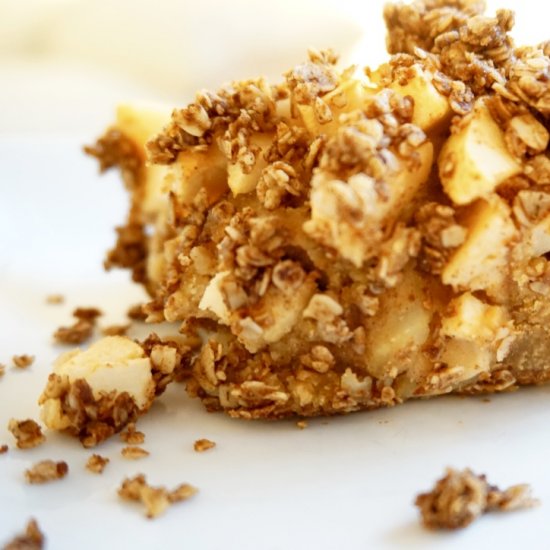 CINNAMON APPLE CRUMB CAKE