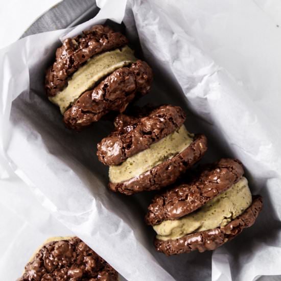 Mint-Chocolate Ice Cream Sandwiches