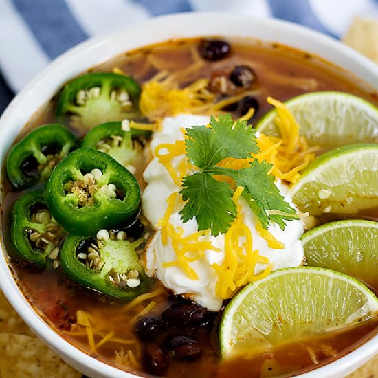 Slow Cooker Chicken Tortilla Soup