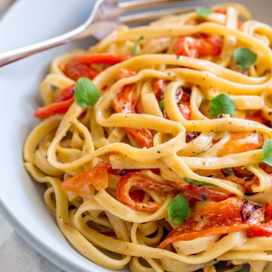 Roasted Red Bell Pepper Pasta