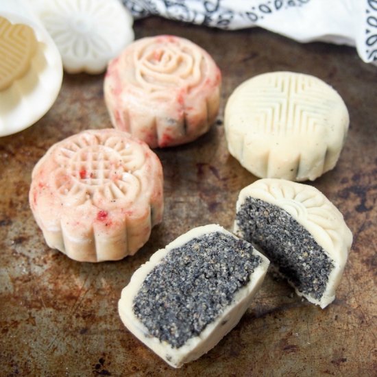 Chinese mooncakes (snow skin)