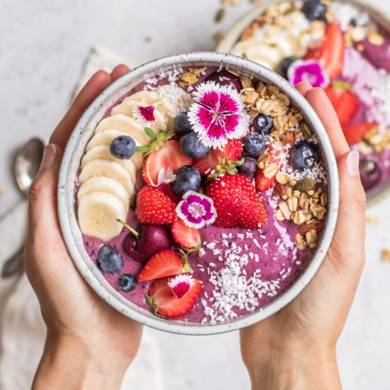 blueberry acai bowl