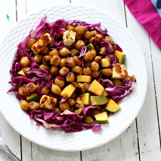 Red cabbage chickpea salad