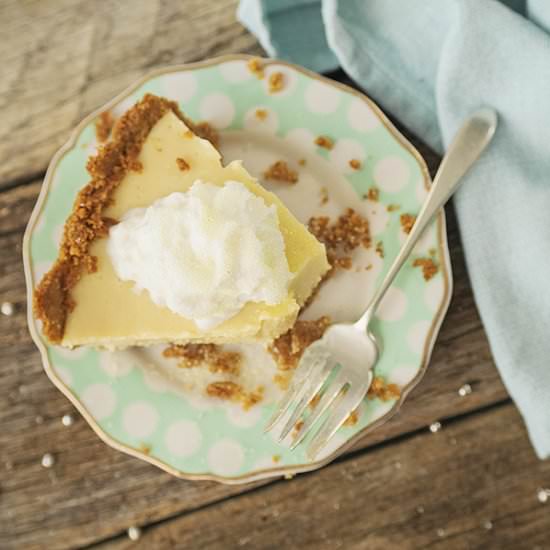 Creamy, Dreamy, Easy Lemon Pie