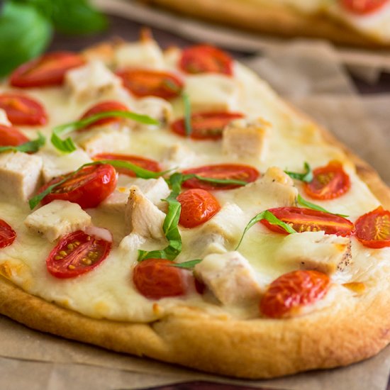 Naan Chicken Alfredo Pizza