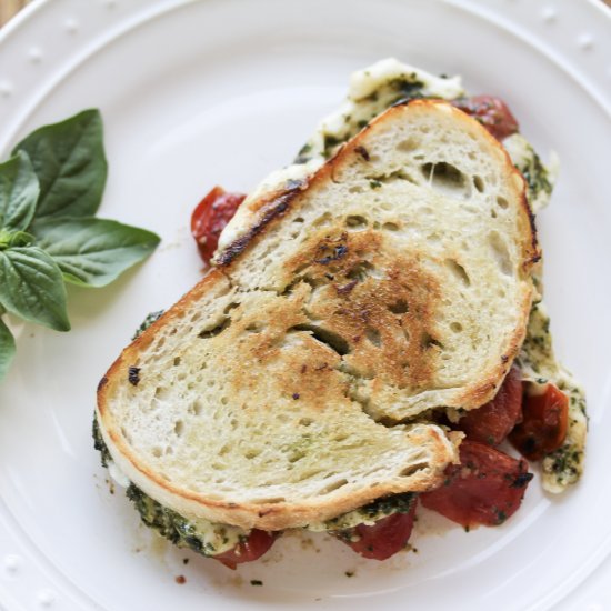 Grilled Tomato Caprese Sandwich