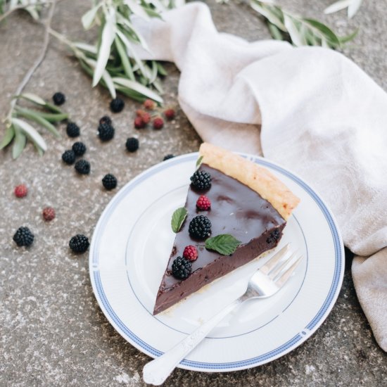 Blackberry & Dark Chocolate Tart