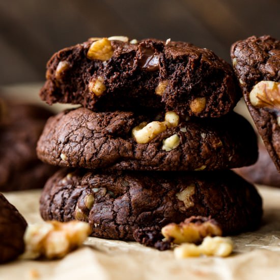 Brownie Walnut Chunk Cookies