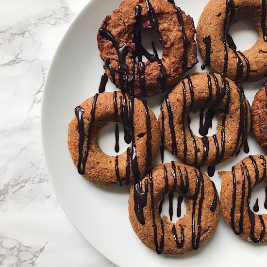 Peanut Butter Baked Doughnuts